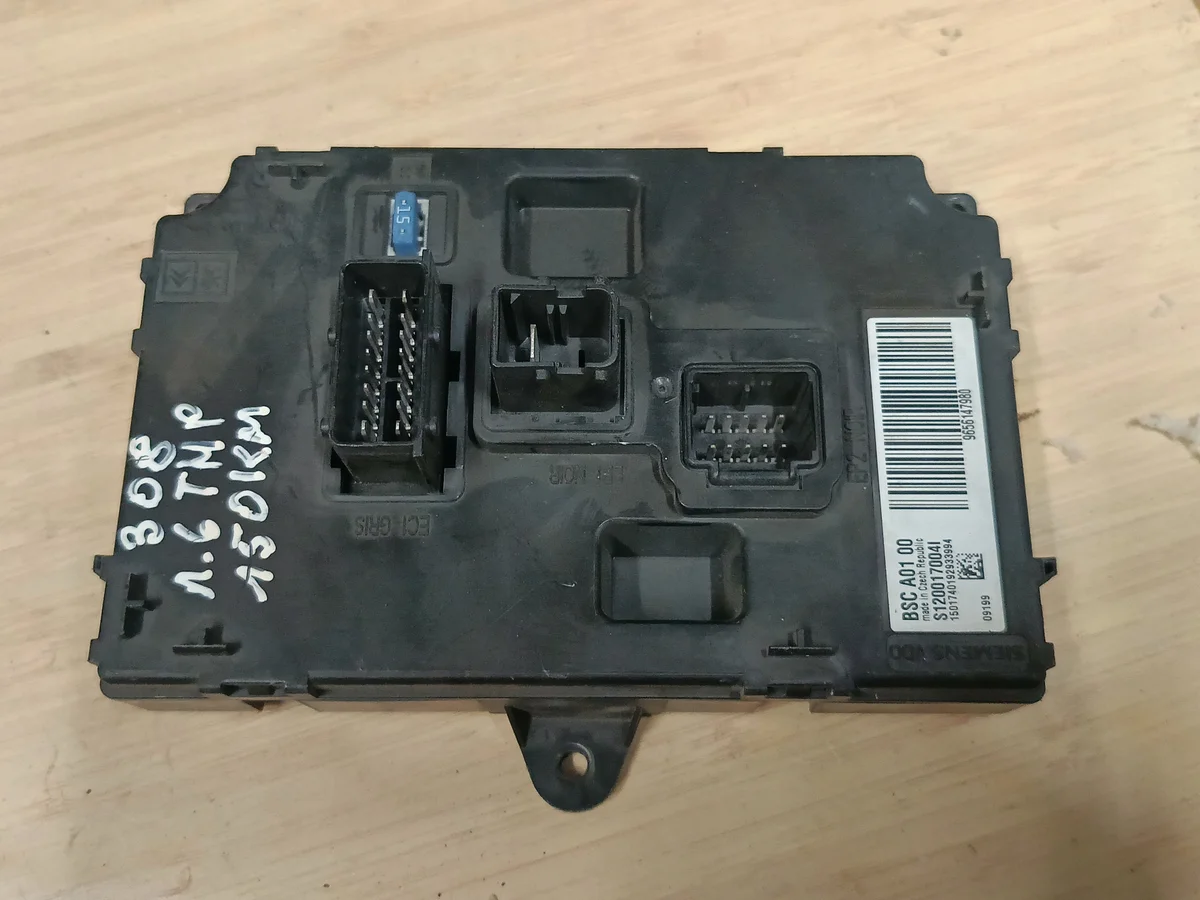 Comfort Module Peugeot 308 OEM 9656147980 image 3