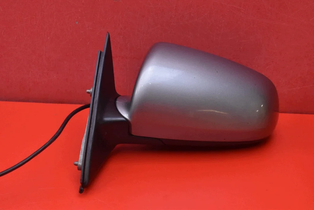 Audi A4 B6 Wing Mirror Left 010681