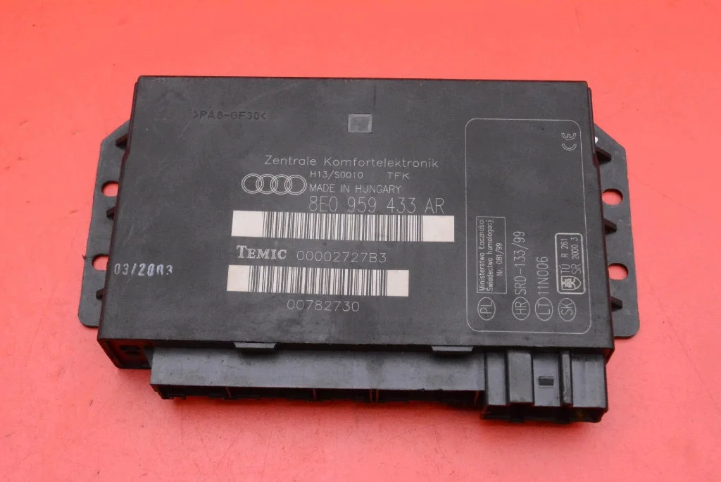 Módulo Confort Audi A4 B6 8E0959433AR Usado