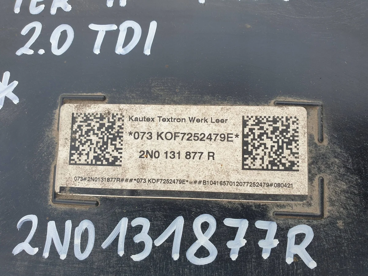 VW Crafter AdBlue Tank 2N0131877R image 7