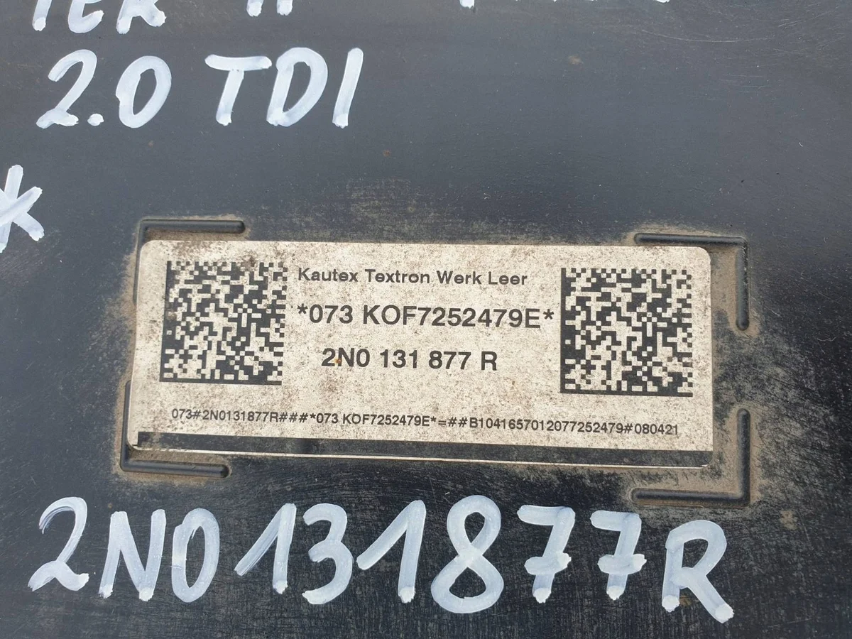 VW Crafter AdBlue Tank 2N0131877R image 9