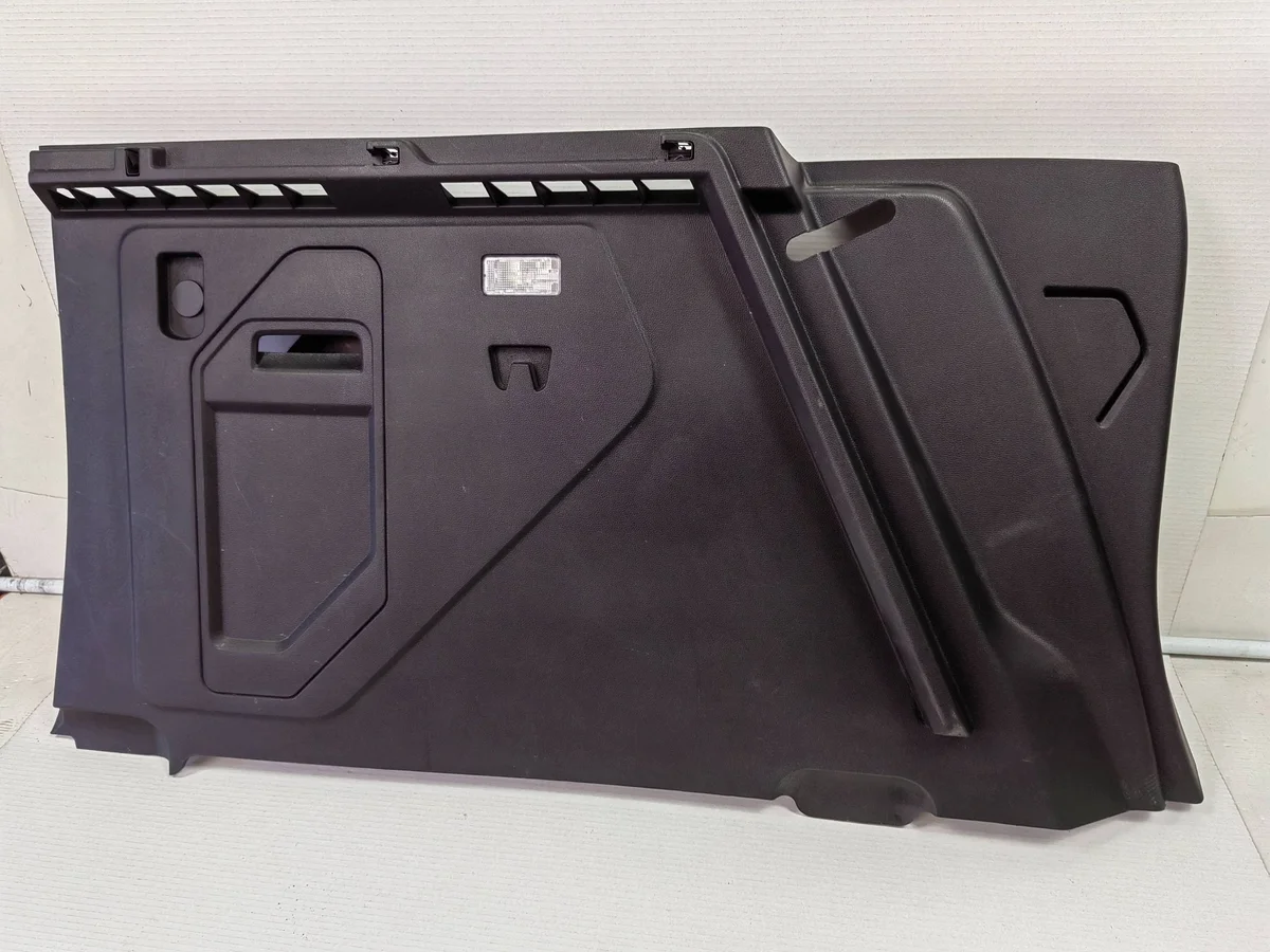Mercedes Citan W420 Seitenverkleidung Kofferraum Links Hinten