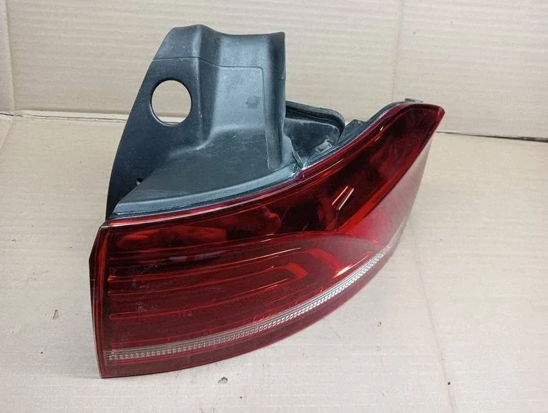 Achterlicht Rechts VW Passat B8 Kombi image 3