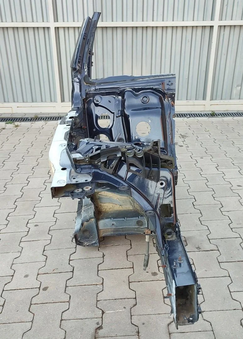 Mercedes W205 Sedan Viertel Kotflügel Rechts Vorne image 4