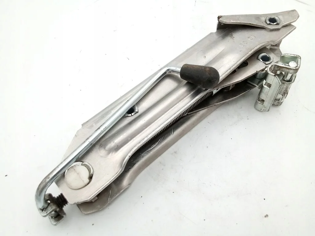 Levier de vitesse A604 A3 8L Golf IV 8L0011031A image 3