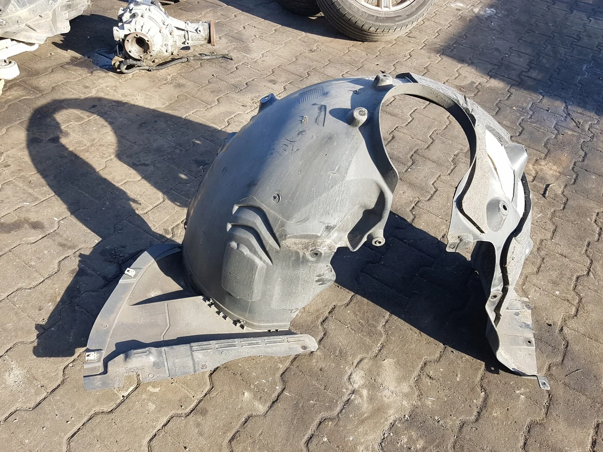 BMW 2 F45 LIFT Passage de roue avant droit