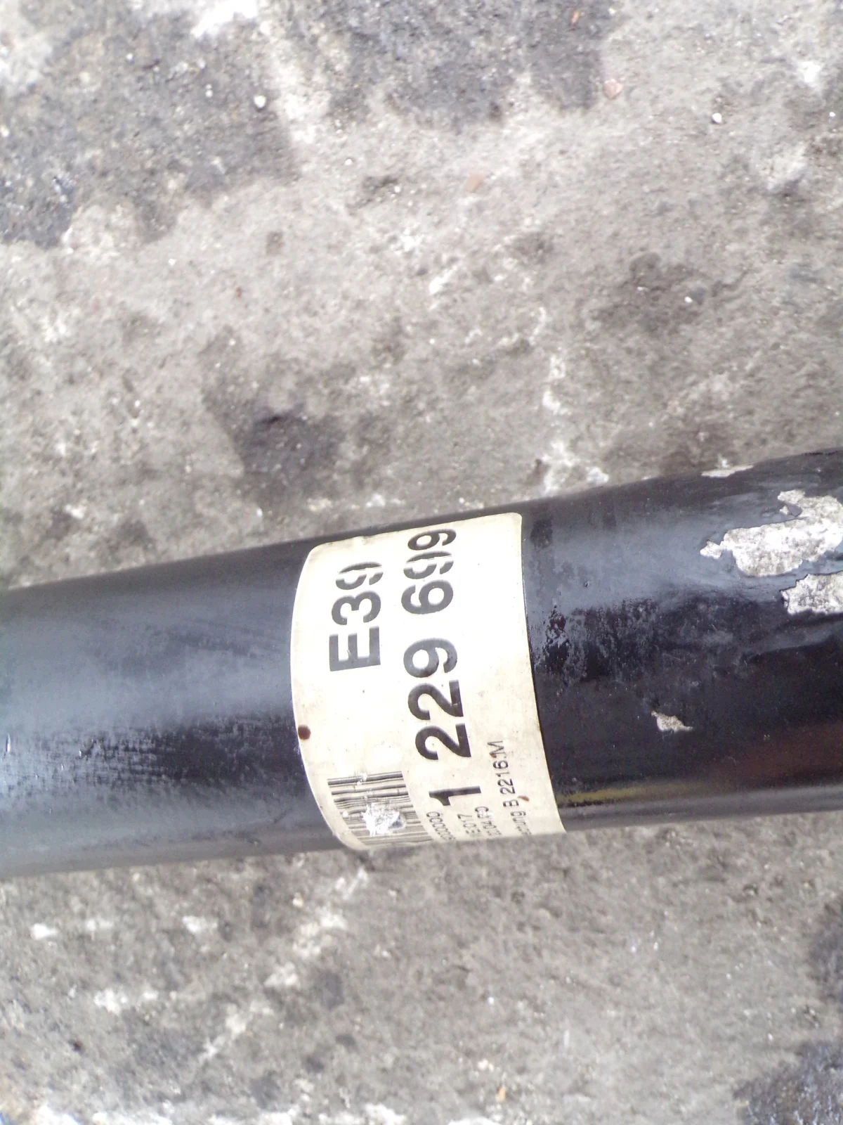 Eje de transmisión BMW E39 528i usado image 6