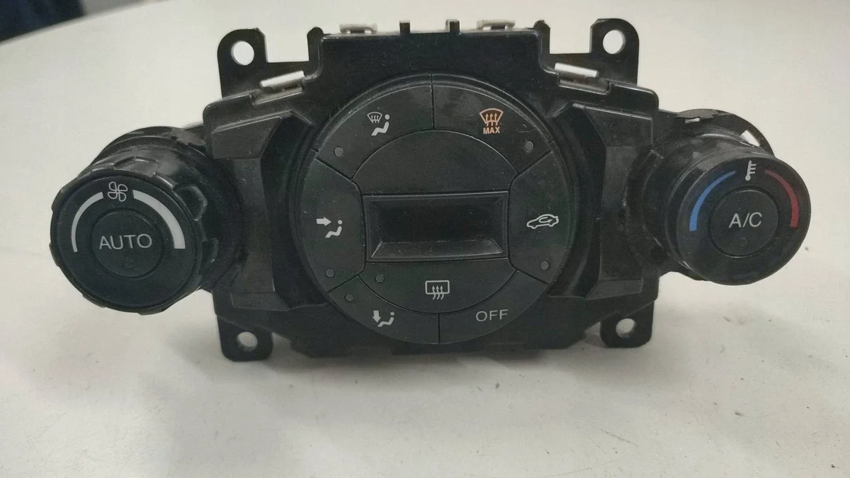 Klimapanel Ford Fiesta 8A6T18C612AJ image 2