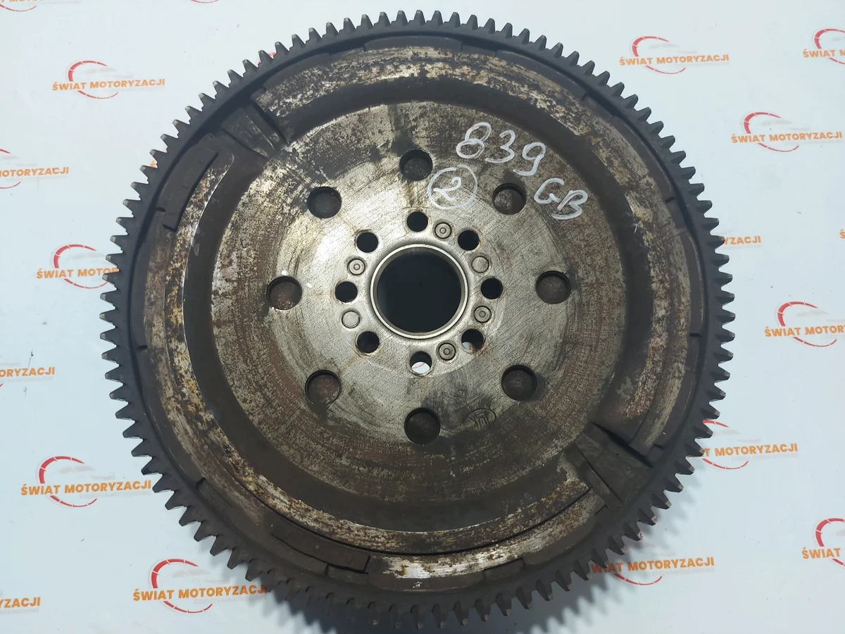 Lexus IS220 2.2 D-CAT 2AD 177 PK vliegwiel