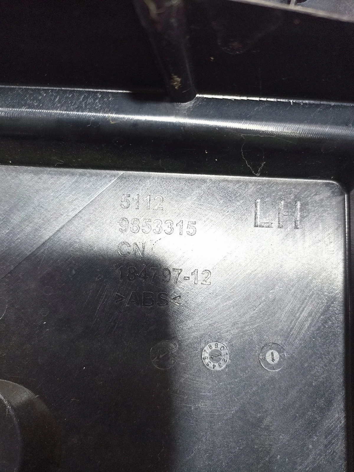 BMW iX3 G08 Linker Achterbumper Glijder 9853315 image 3