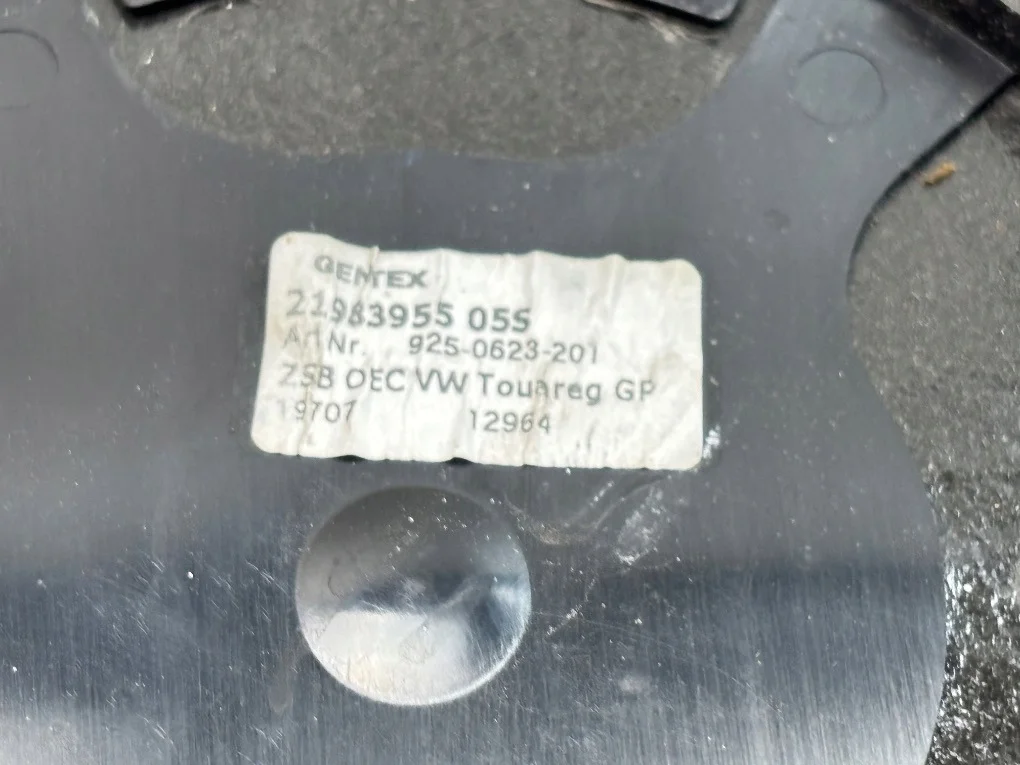 VW Touareg Spiegelglas Links 7L6857521N image 3