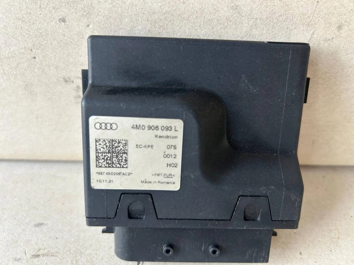 4M0906093L Audi Q7 4M Kraftstoffpumpensteuergerät thumbnail 1