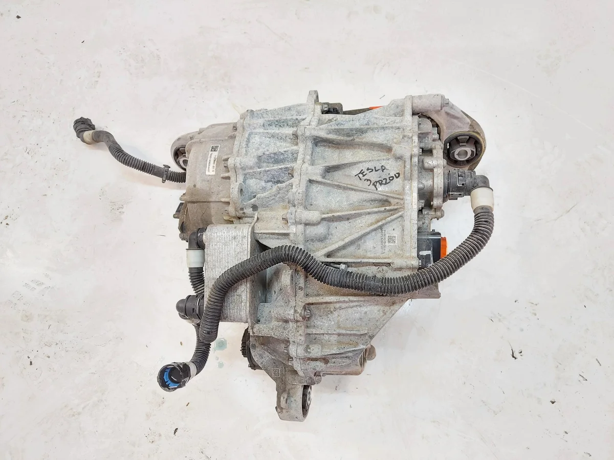 Moteur électrique avant Tesla Model 3 2022