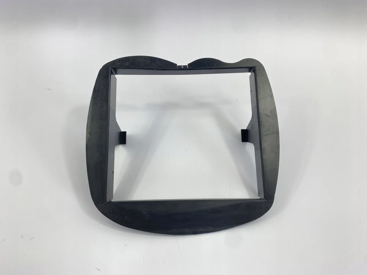 Moldura Radiador Óleo Mercedes C126 W126 560SEC