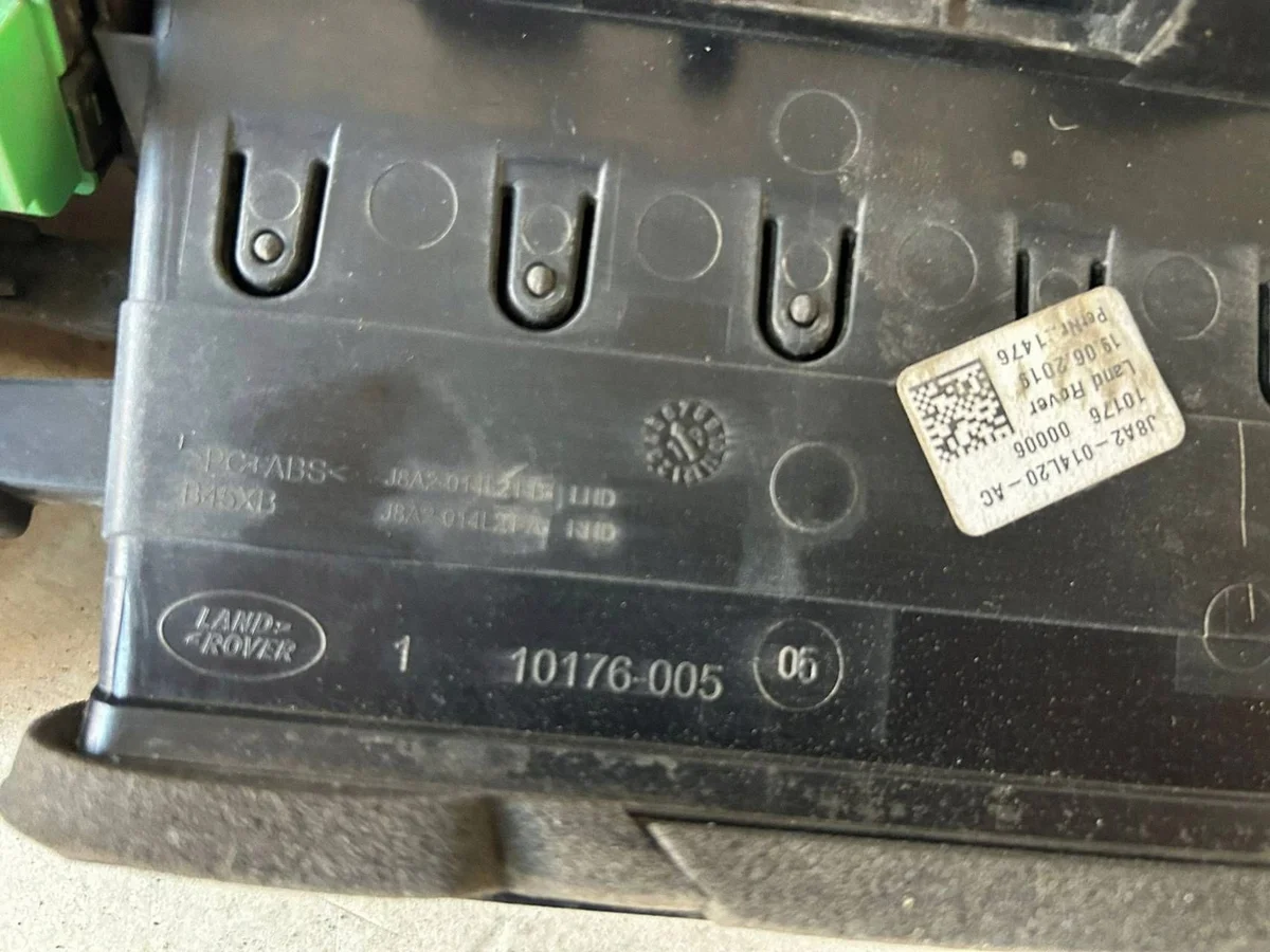 Rejilla Ventilación Salpicadero Land Rover J8A2014L21 thumbnail 1