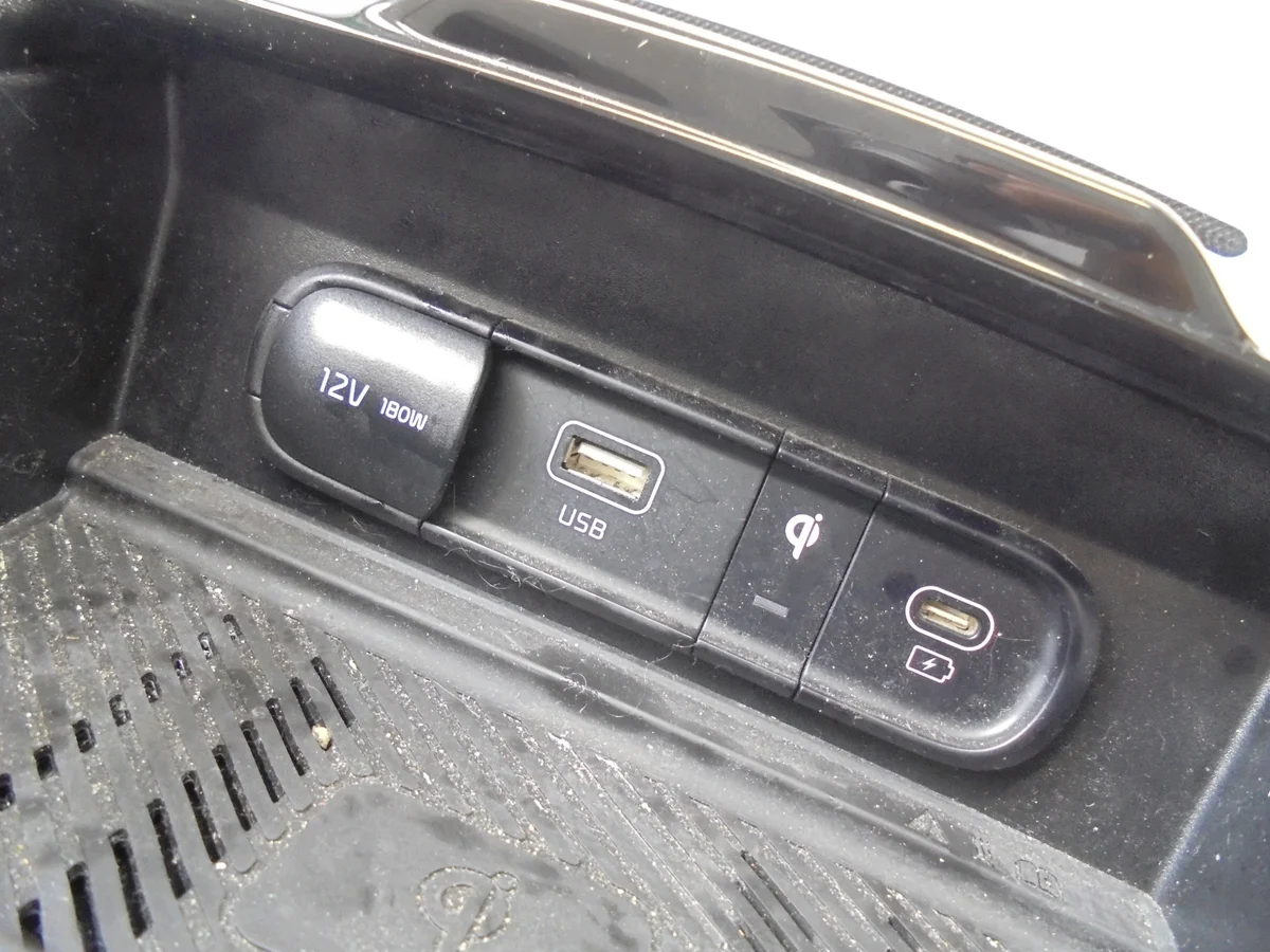 Ladekonsole QI für Kia Sportage V (2021-) image 5