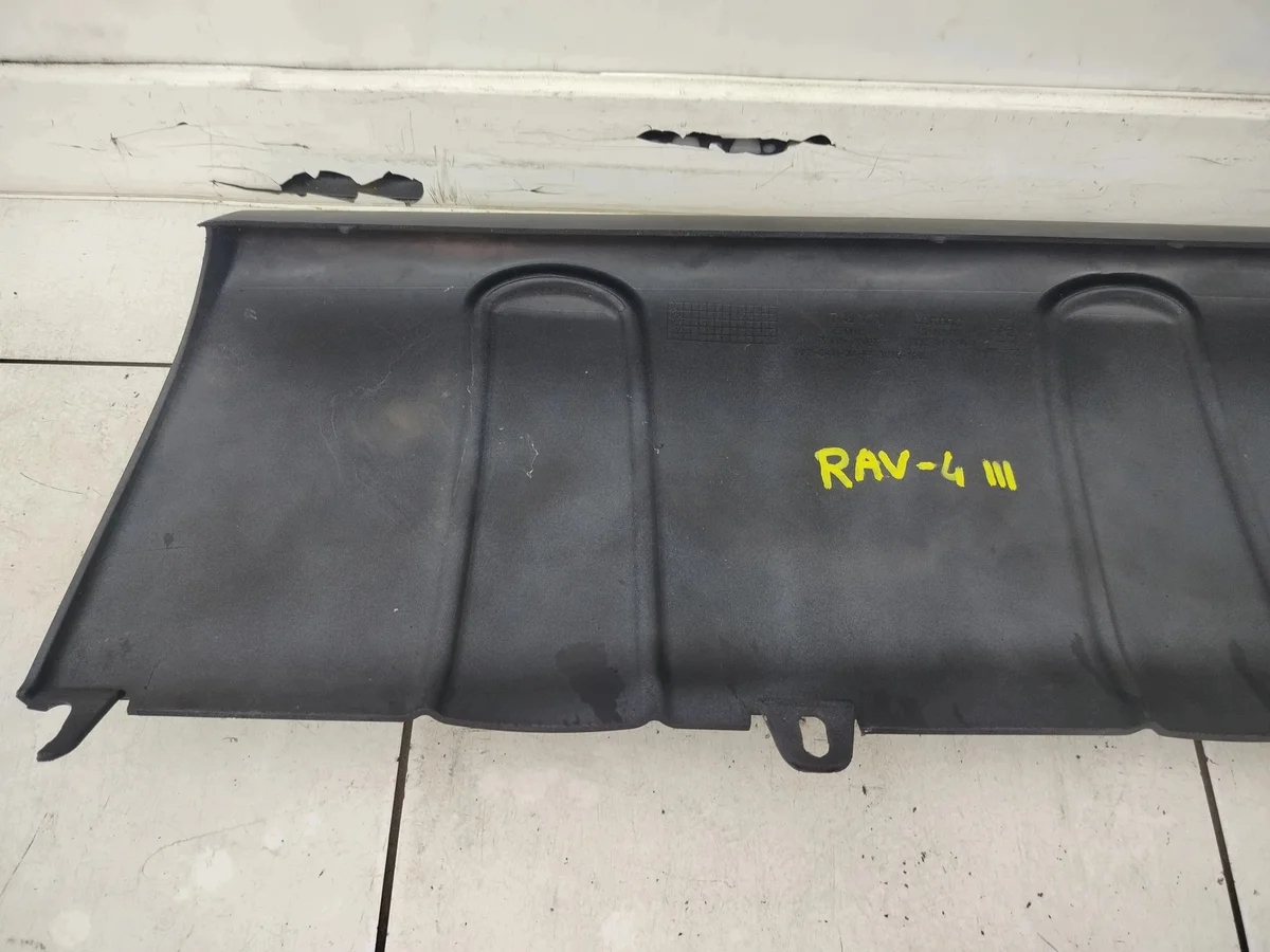 Spoiler delantero Toyota RAV4 III usado image 6
