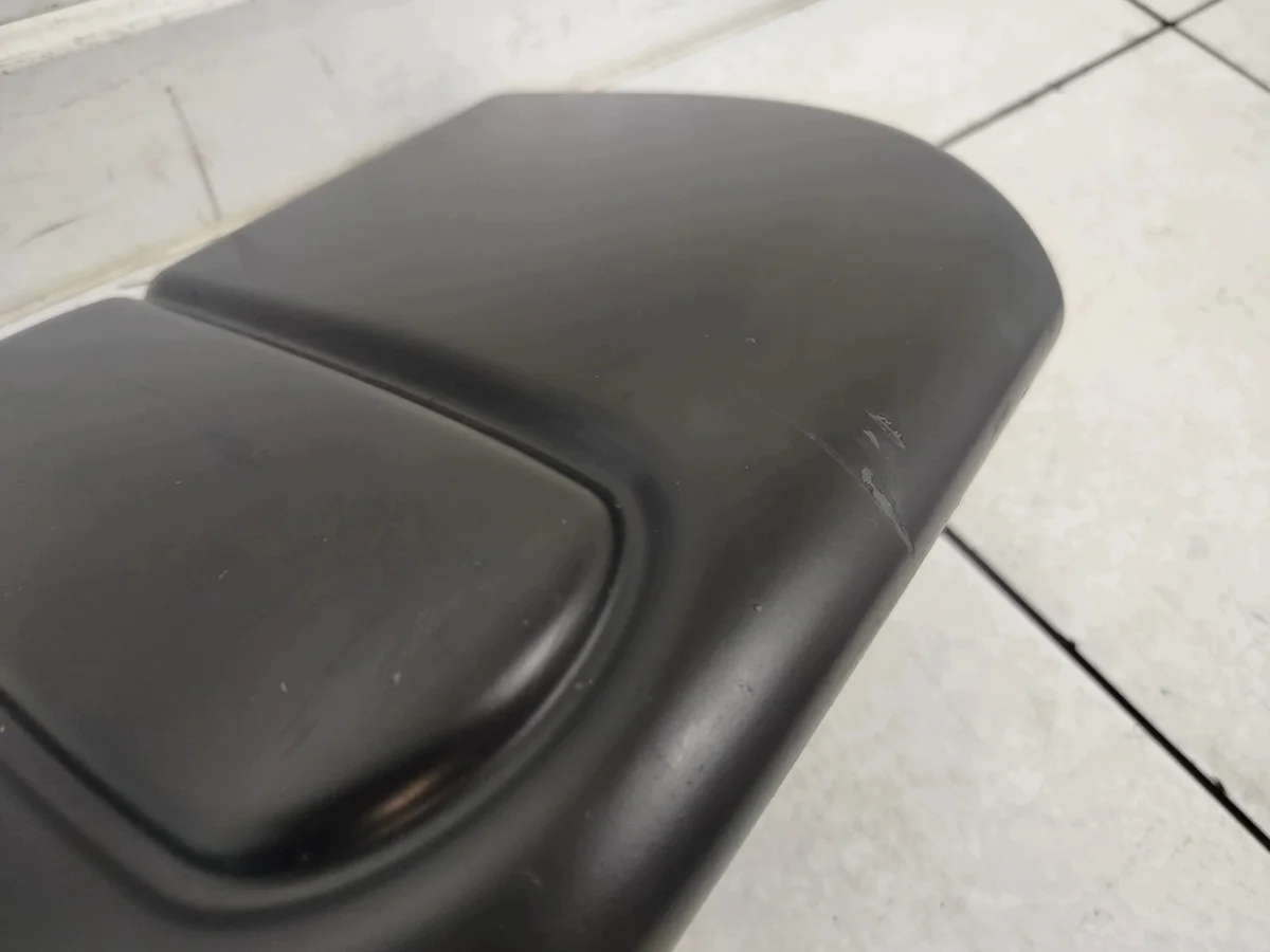 Spoiler delantero Toyota RAV4 III usado image 8