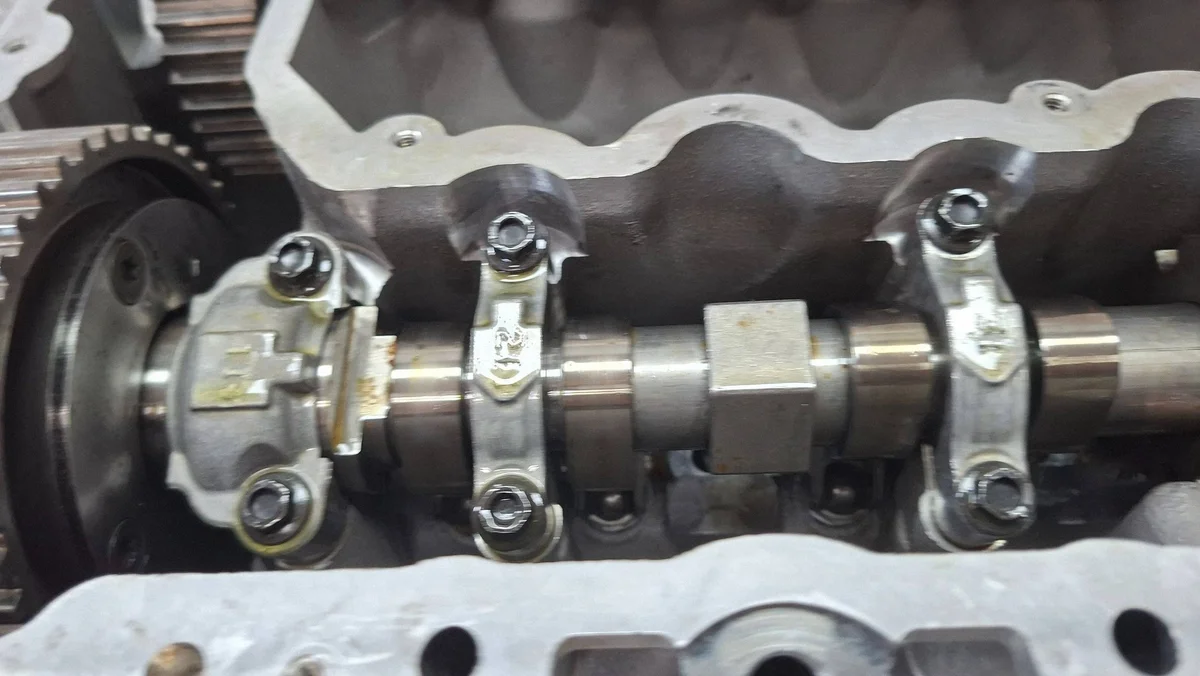 Sylinterinkansi Opel Astra K 1.2 Turbo 55512233 image 3