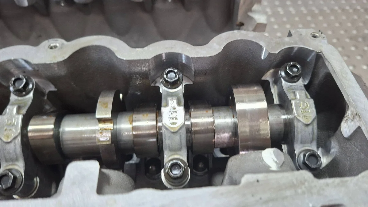 Sylinterinkansi Opel Astra K 1.2 Turbo 55512233 image 5