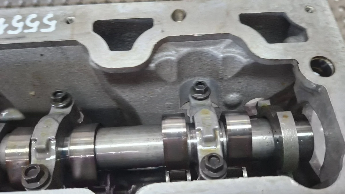 Sylinterinkansi Opel Astra K 1.2 Turbo 55512233 image 6