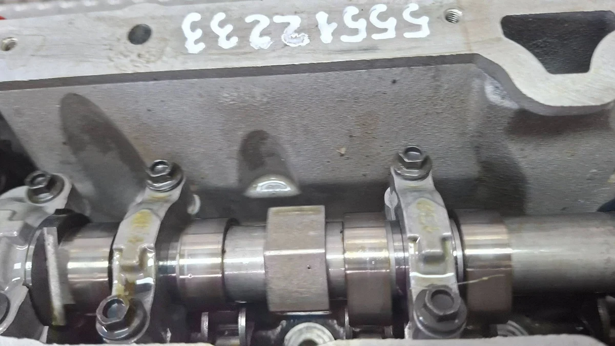 Sylinterinkansi Opel Astra K 1.2 Turbo 55512233 image 7