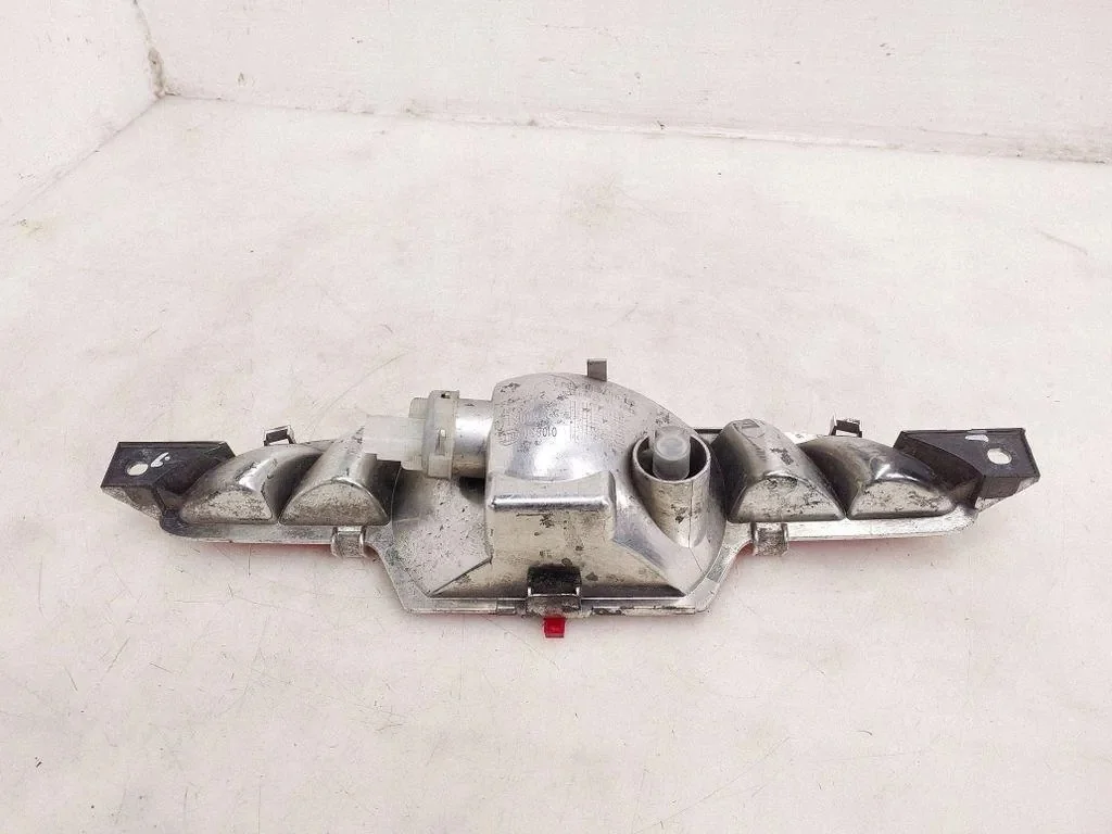 Extra bromsljus Peugeot 208 9674308980 image 3