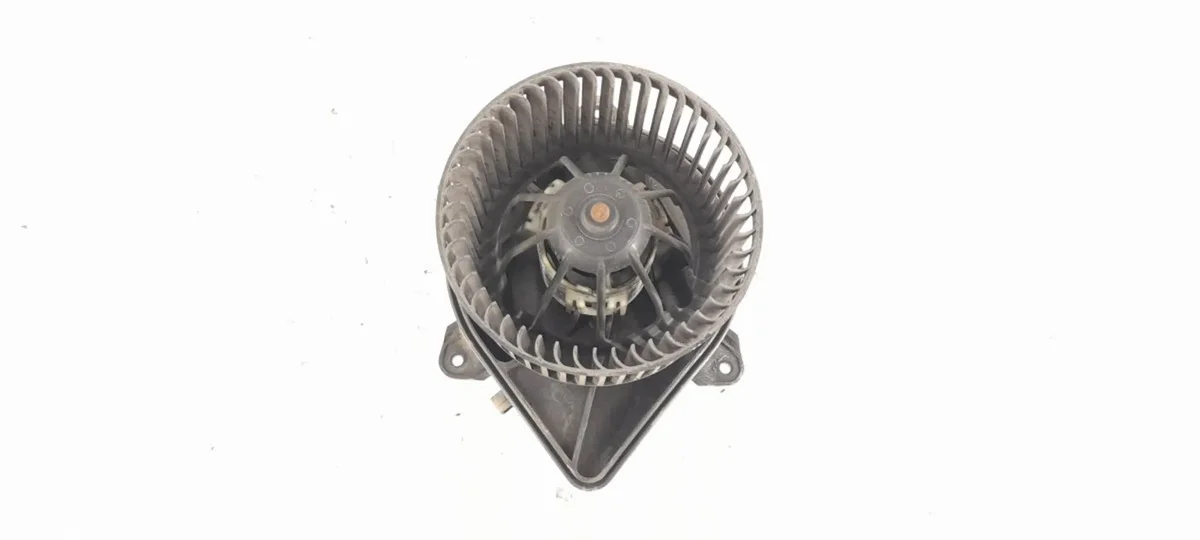 Renault 7701208225 Gebläse Heizung