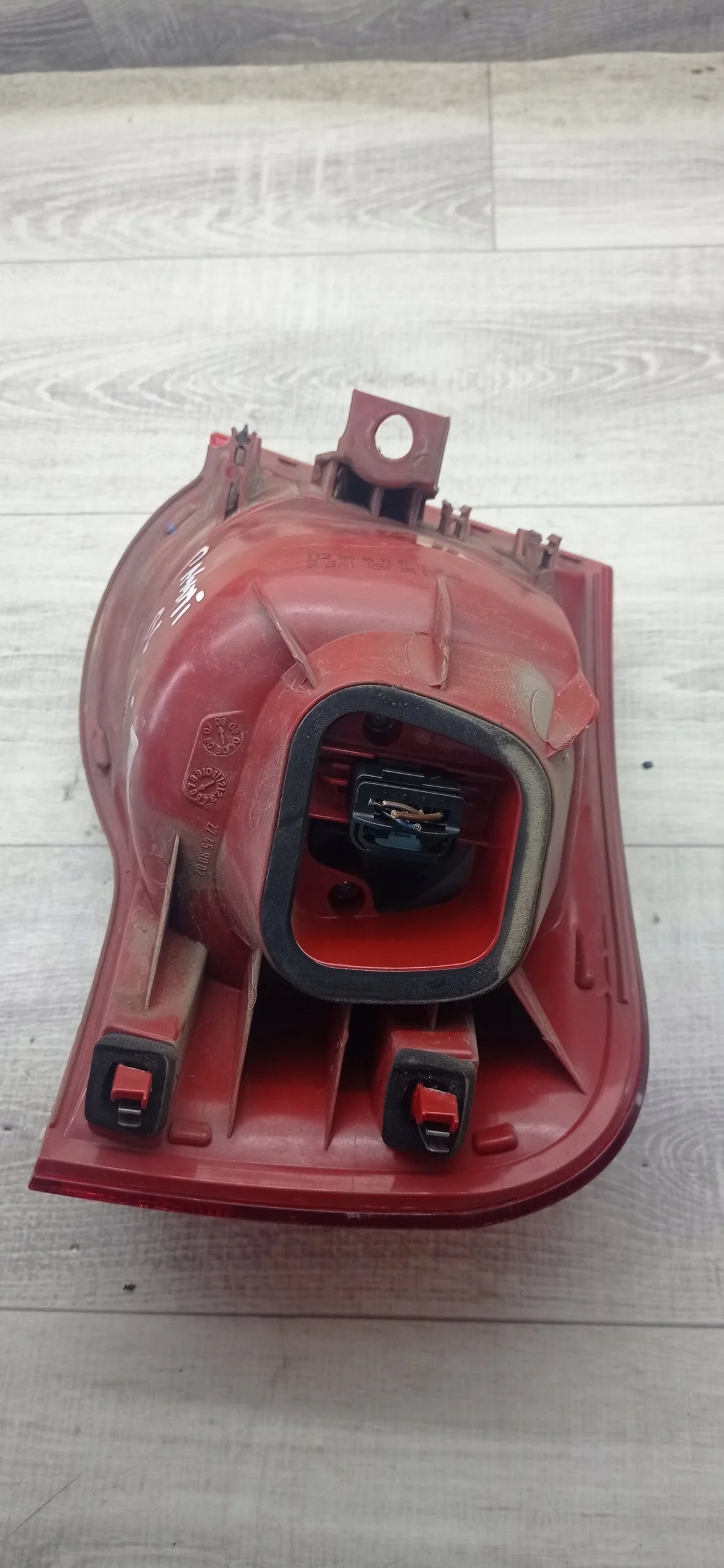 VW Passat B6 Left Rear Tail Light Used image 7