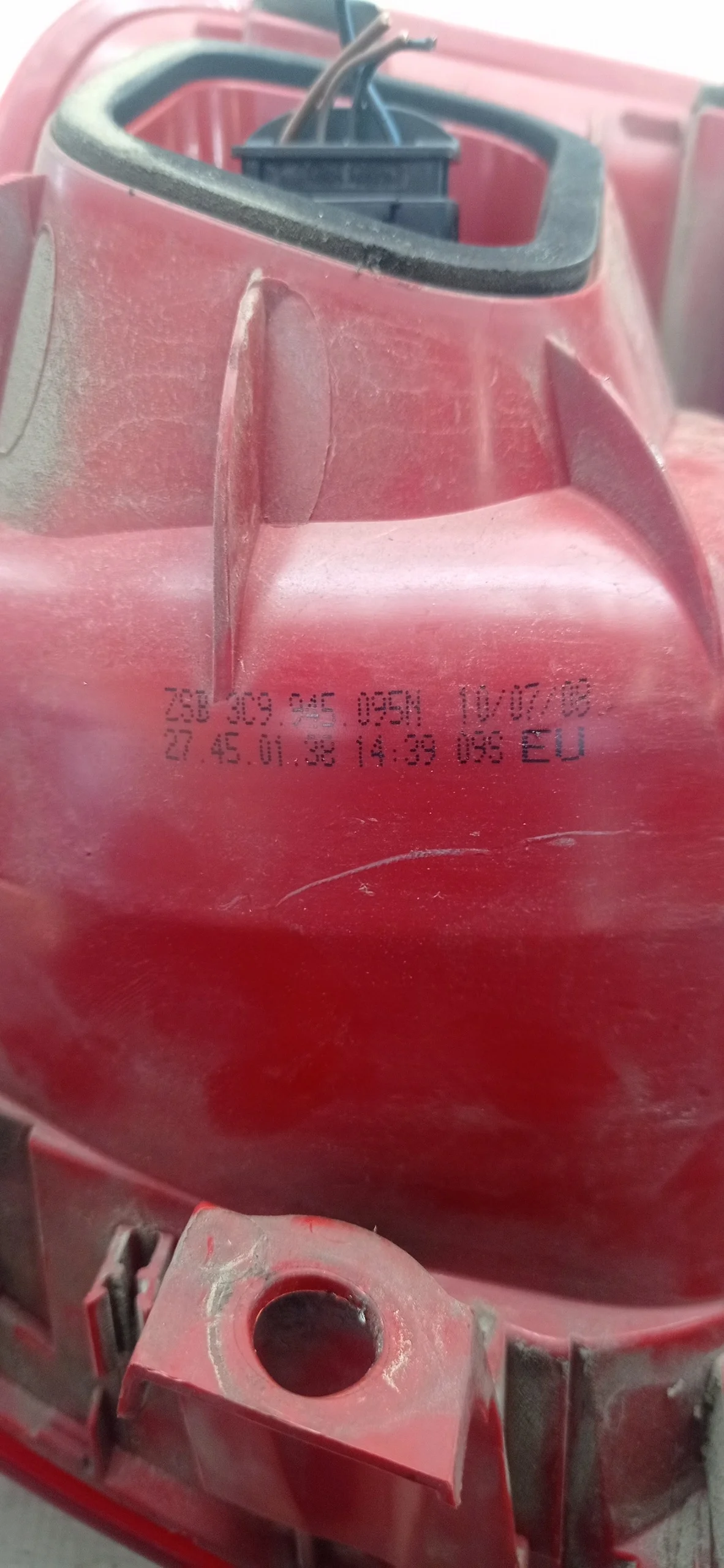 VW Passat B6 Left Rear Tail Light Used image 8
