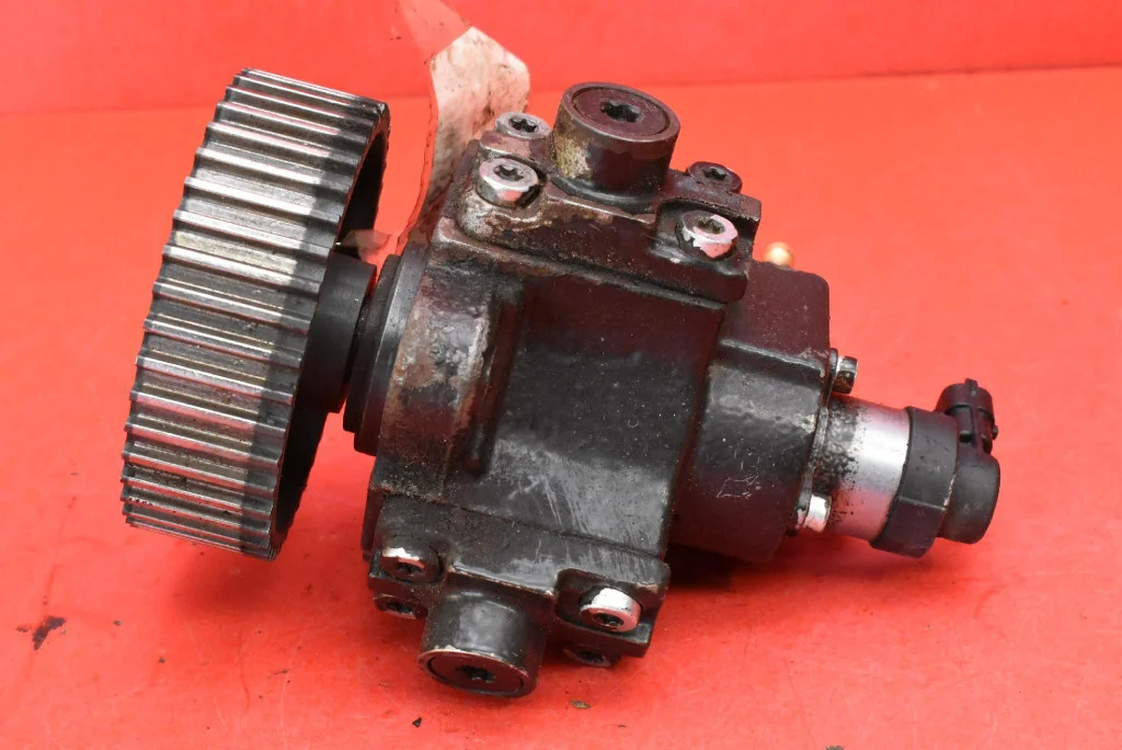 Einspritzpumpe Opel Signum C 1.9 CDTI image 3