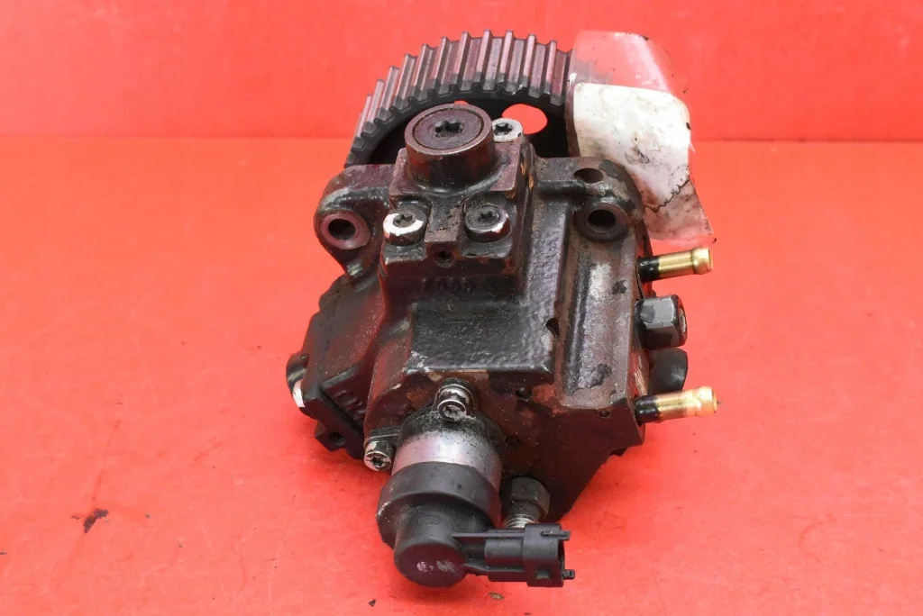 Einspritzpumpe Opel Signum C 1.9 CDTI image 4