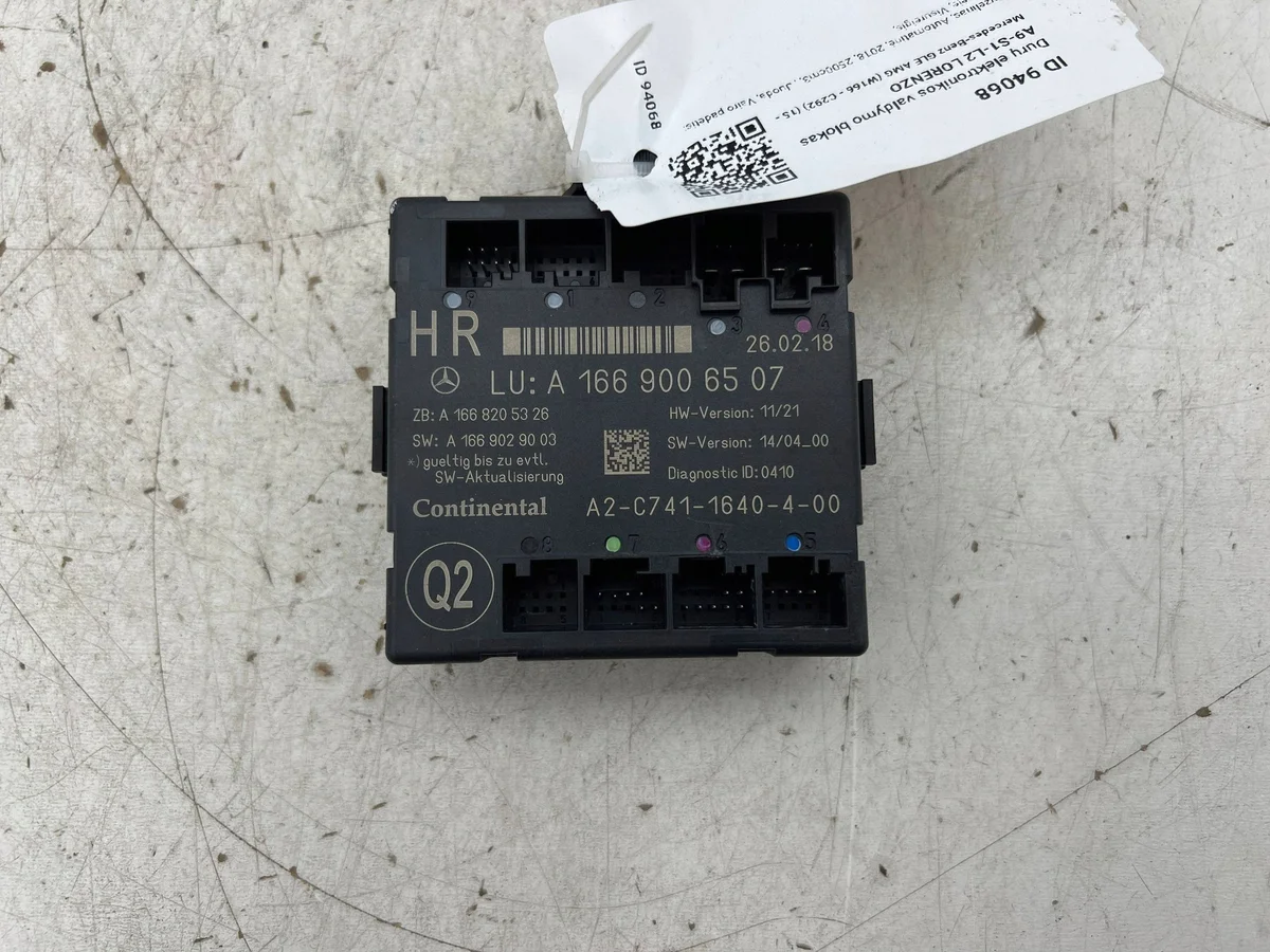 Mercedes GLE W166 Door Module A1669006507 image 3
