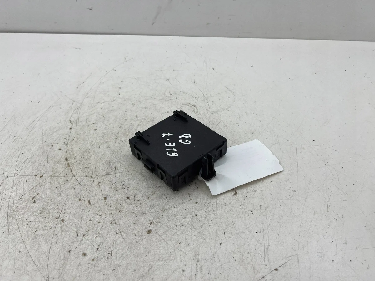 Mercedes GLE W166 Door Module A1669006507 image 7