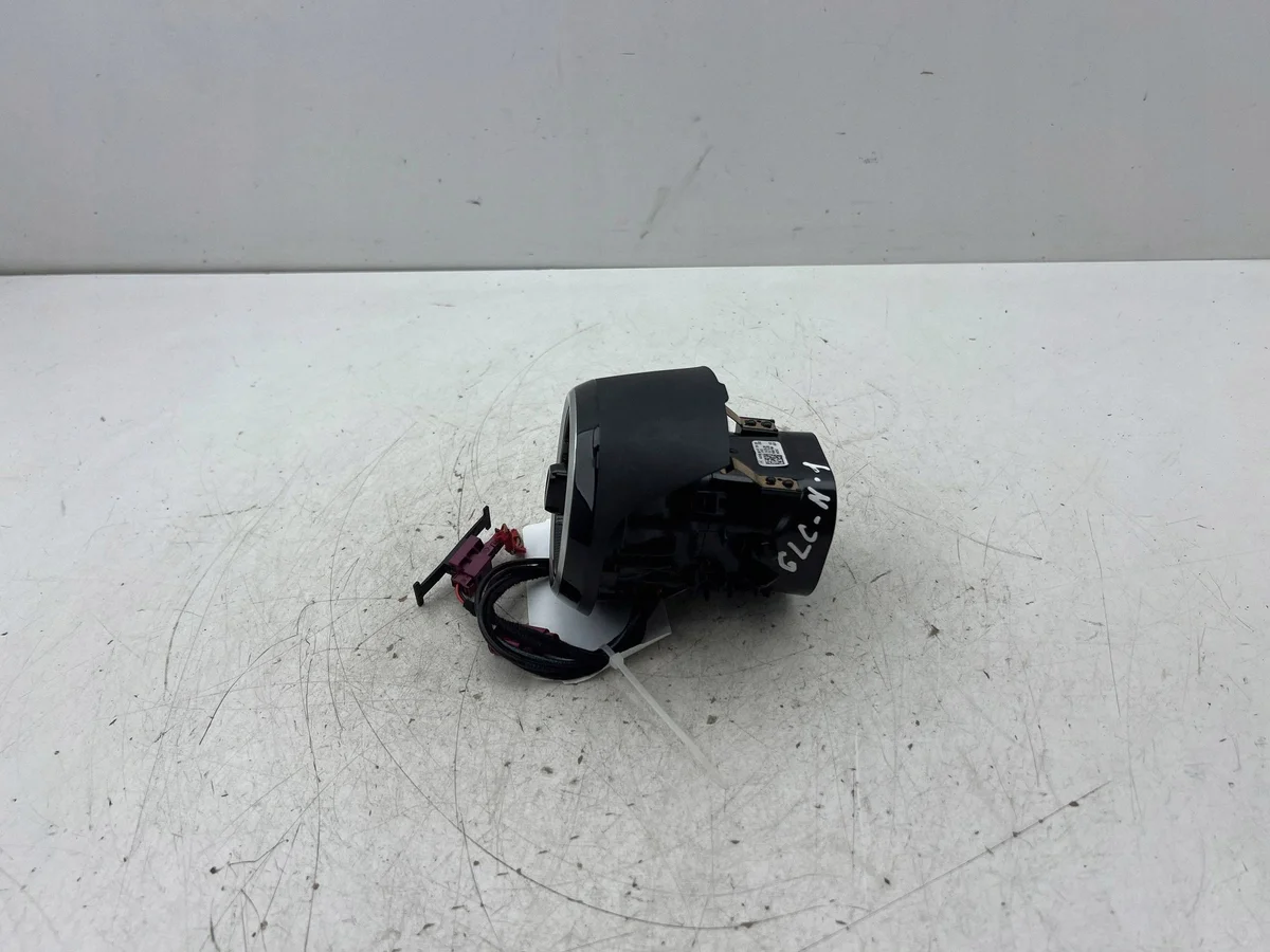 Mercedes-Benz GLC C254 Lüftungsgitter A2068304105 image 6