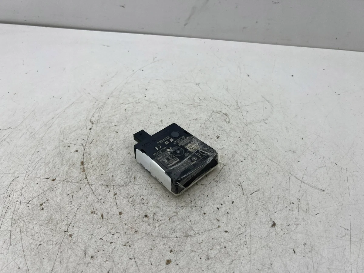 Mercedes-Benz GLC C254 Tempomat Radar A0009005750 image 5