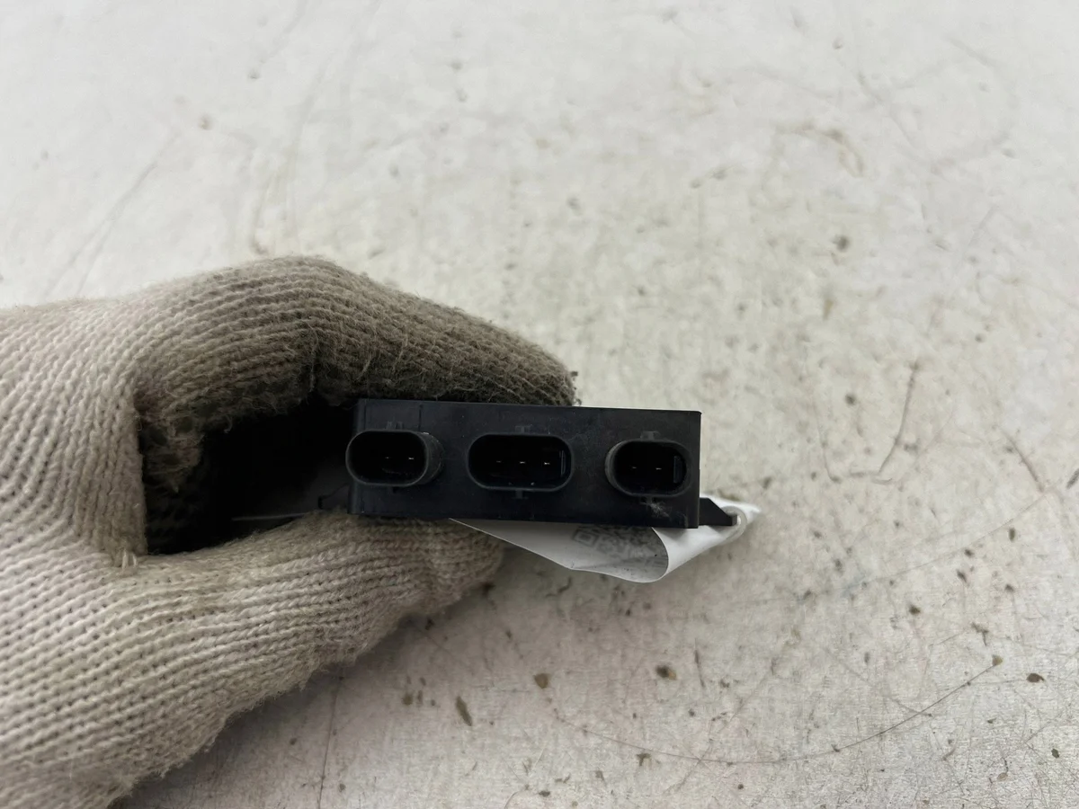 BMW 4 F32 F33 Modul Heckklappe 7496165 image 3