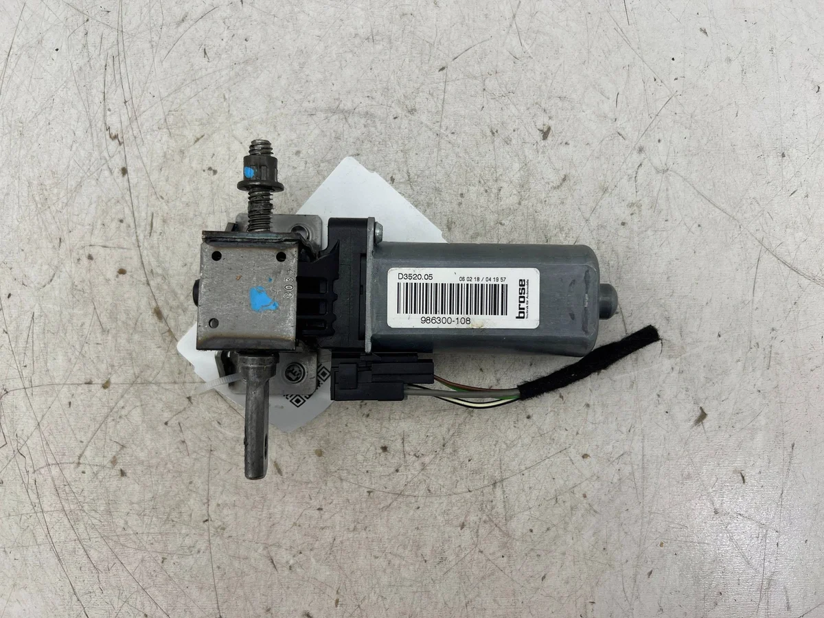 Mercedes-Benz GLE (W166) Motor säte 986300108 image 3