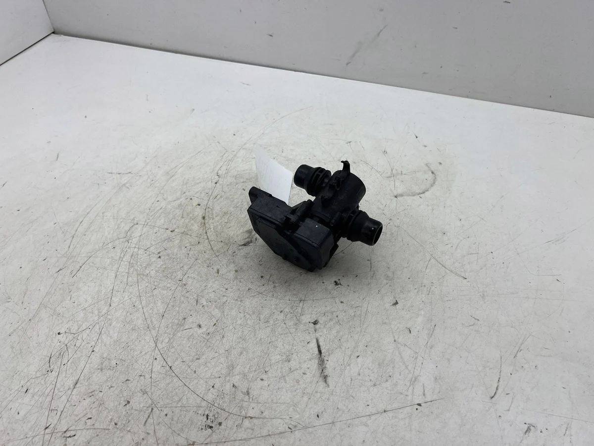 Mercedes-Benz EQB Kühlmittelheizer A0009061313 image 9