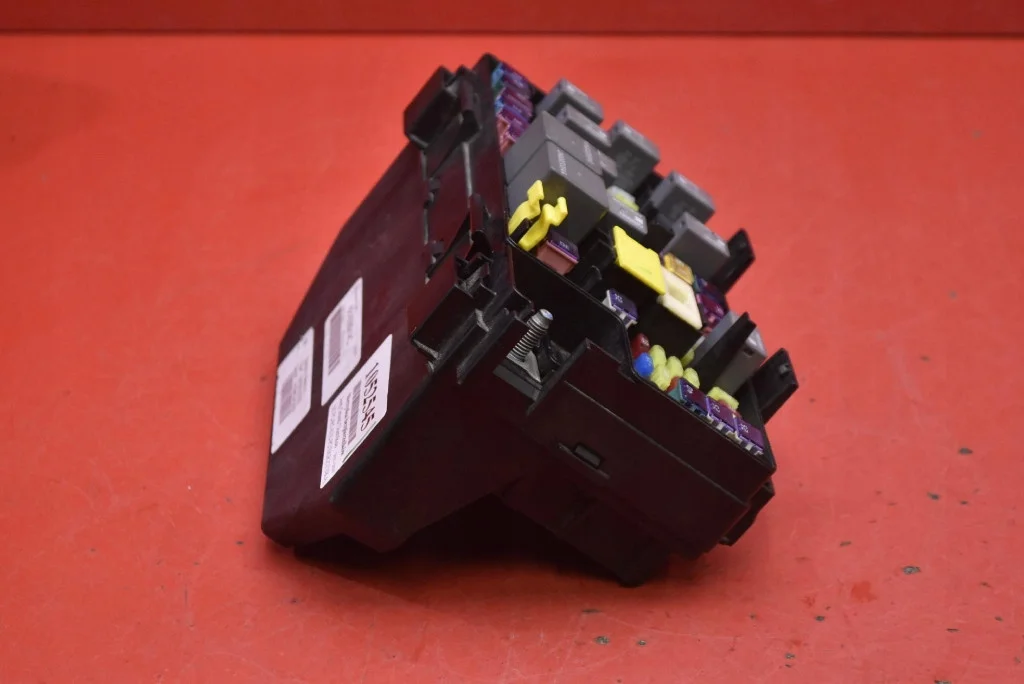 Sicherungskasten Jeep Grand Cherokee IV WK2 image 4