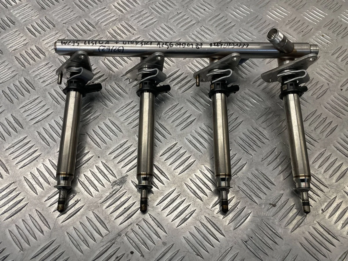 Mercedes A2640701000 Einspritzleiste gebraucht image 3