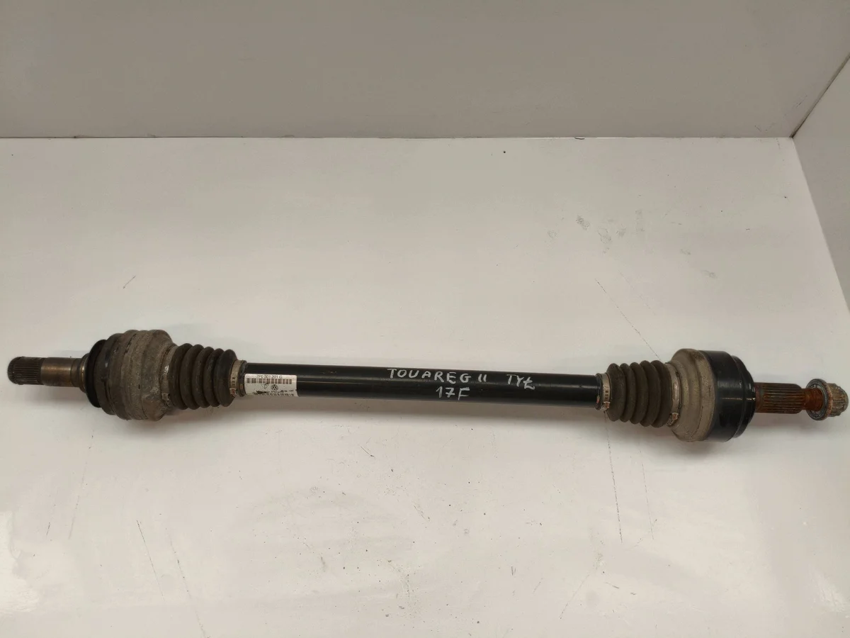 VW Touareg 2 II Achse Antriebswelle 7P0501201G image 2