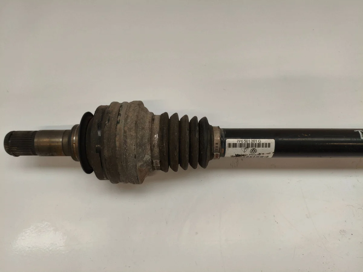 VW Touareg 2 II Achse Antriebswelle 7P0501201G image 4