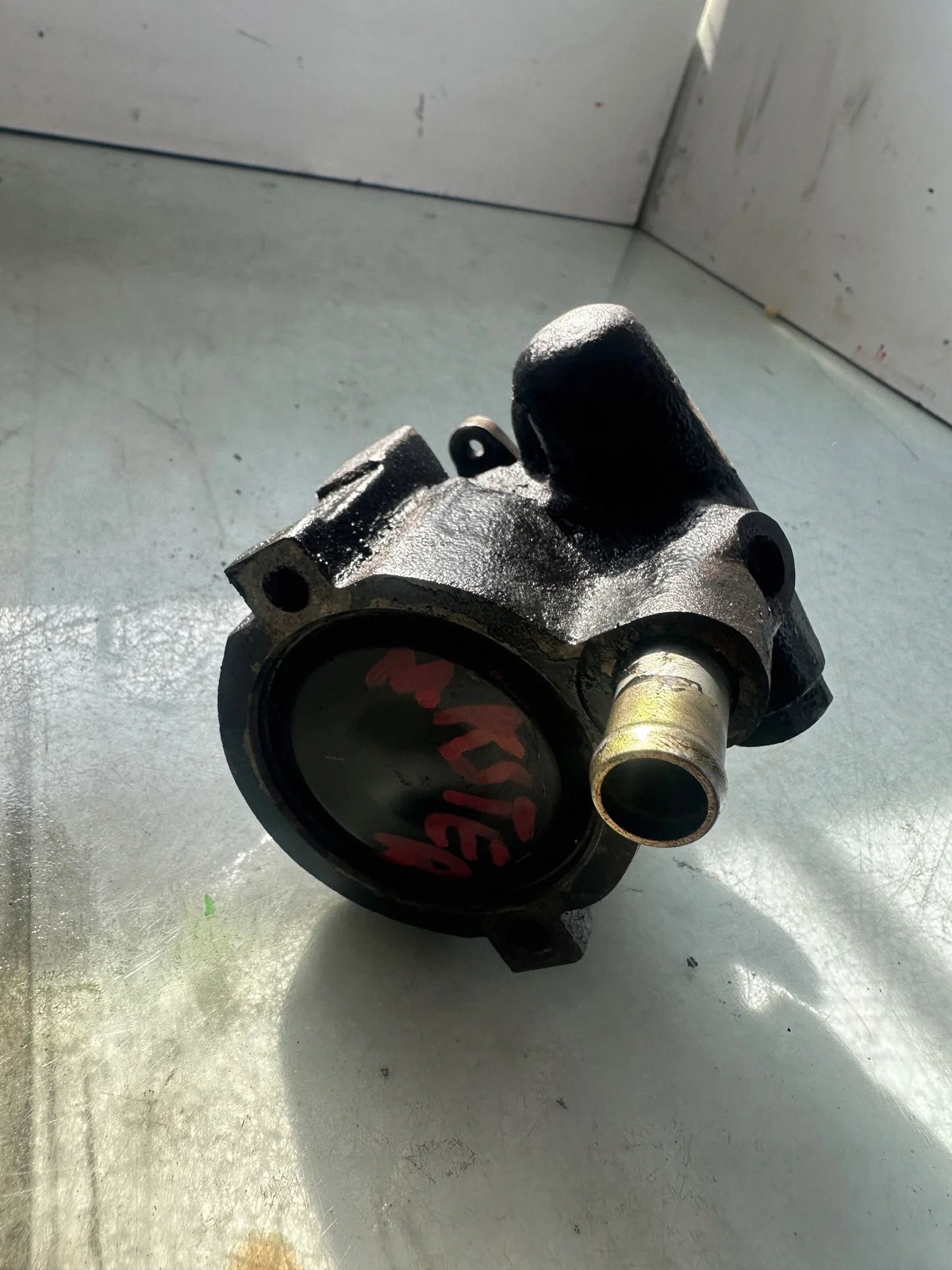 Pompe direction assistée Renault 8200193992A image 3