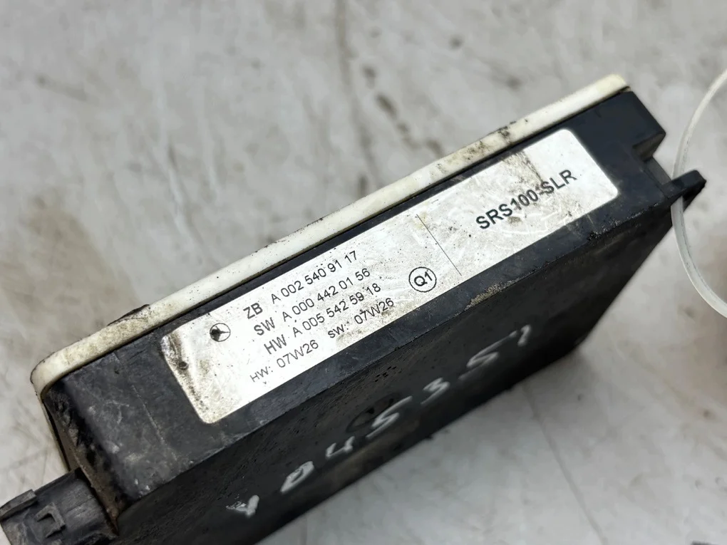 Mercedes W221 Distronic Radar 2008 image 3