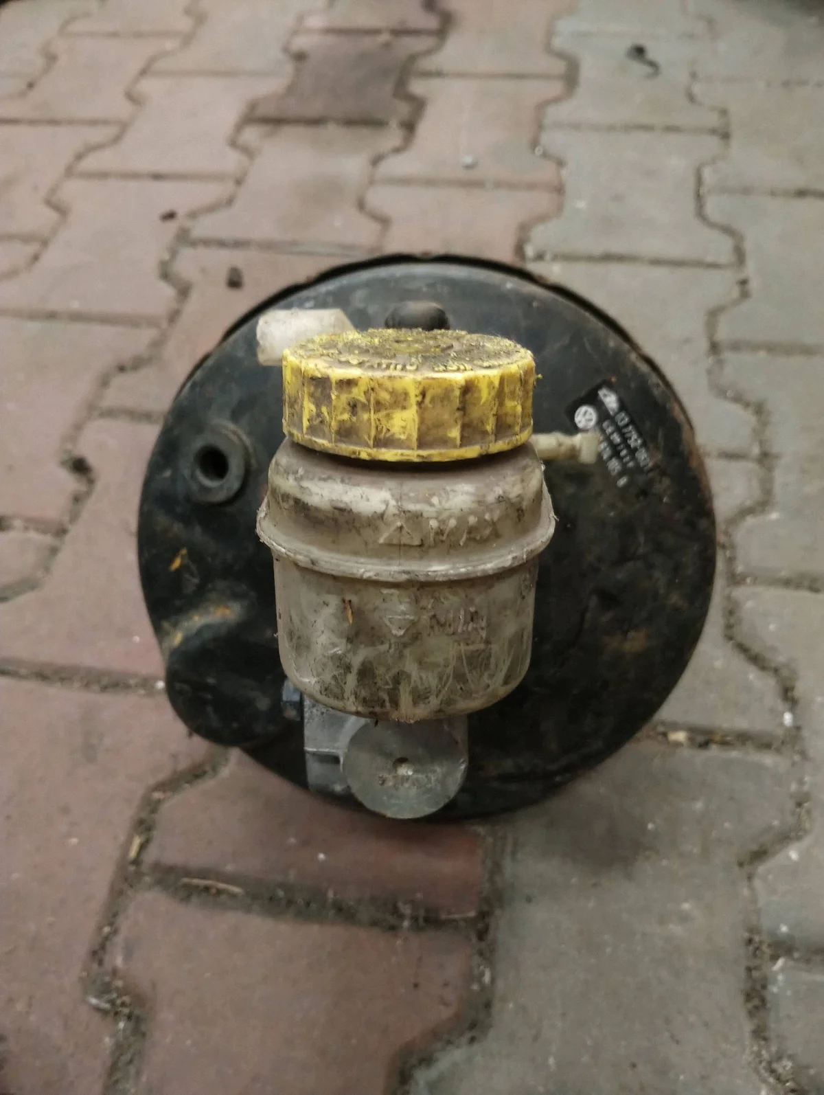 Serwo hamulcowe VW Polo III 6N 6N2 6NF