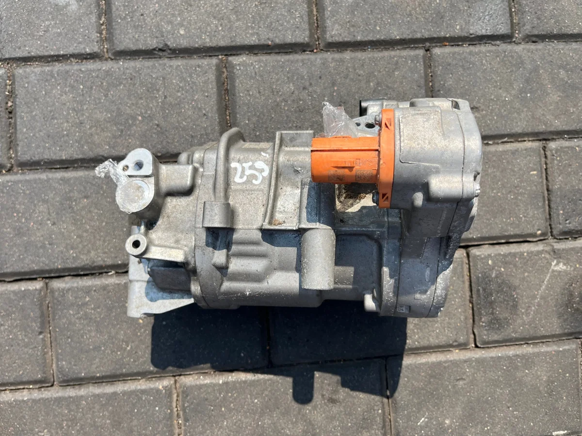 Compresor A/C A0008304404 Mercedes EQA EQB