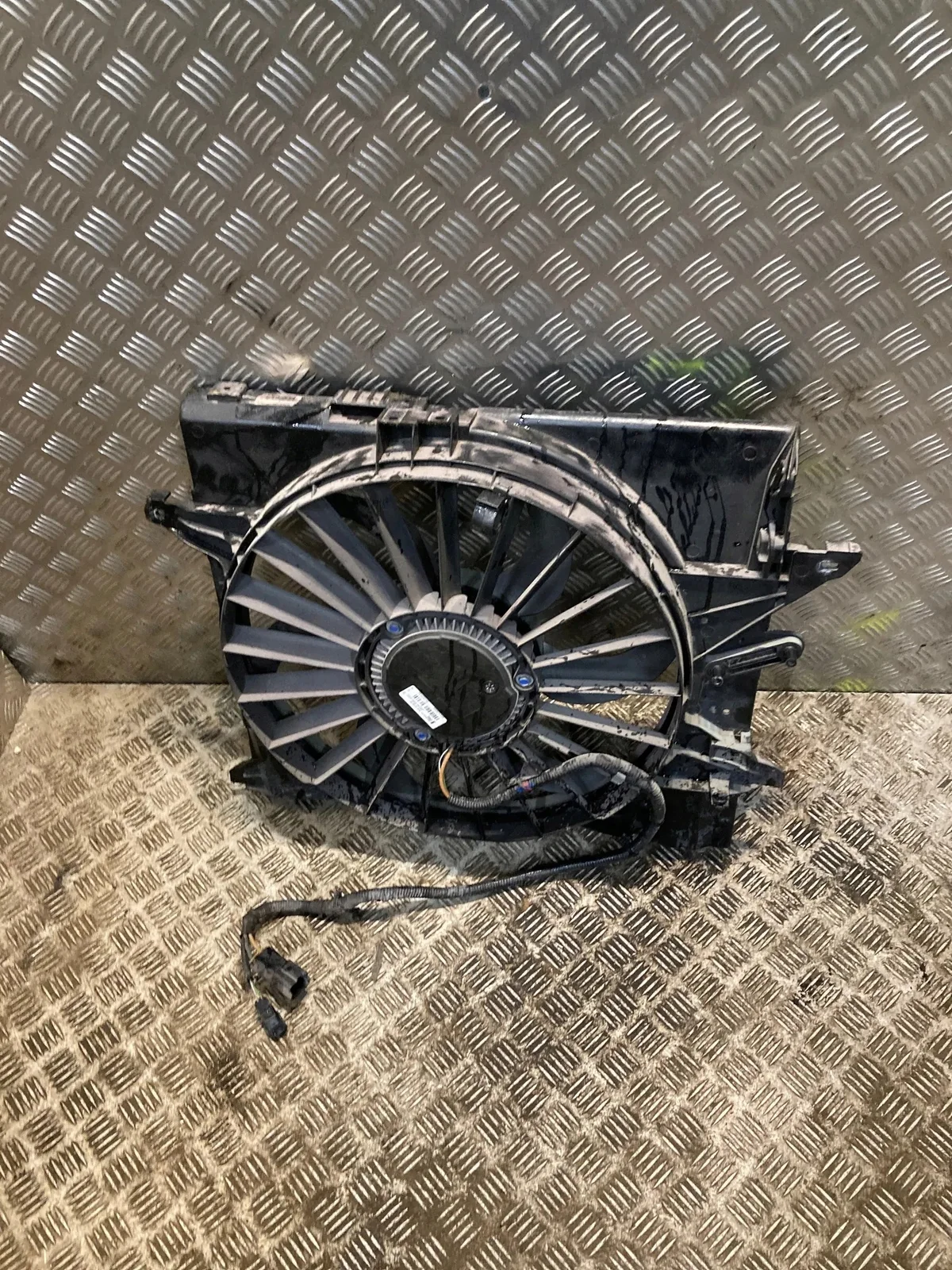 Ventilador Jaguar XK 4.2L Gasolina Usado