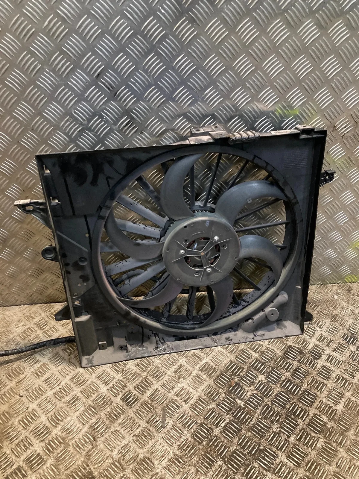 Ventilador Jaguar XK 4.2L Gasolina Usado image 3