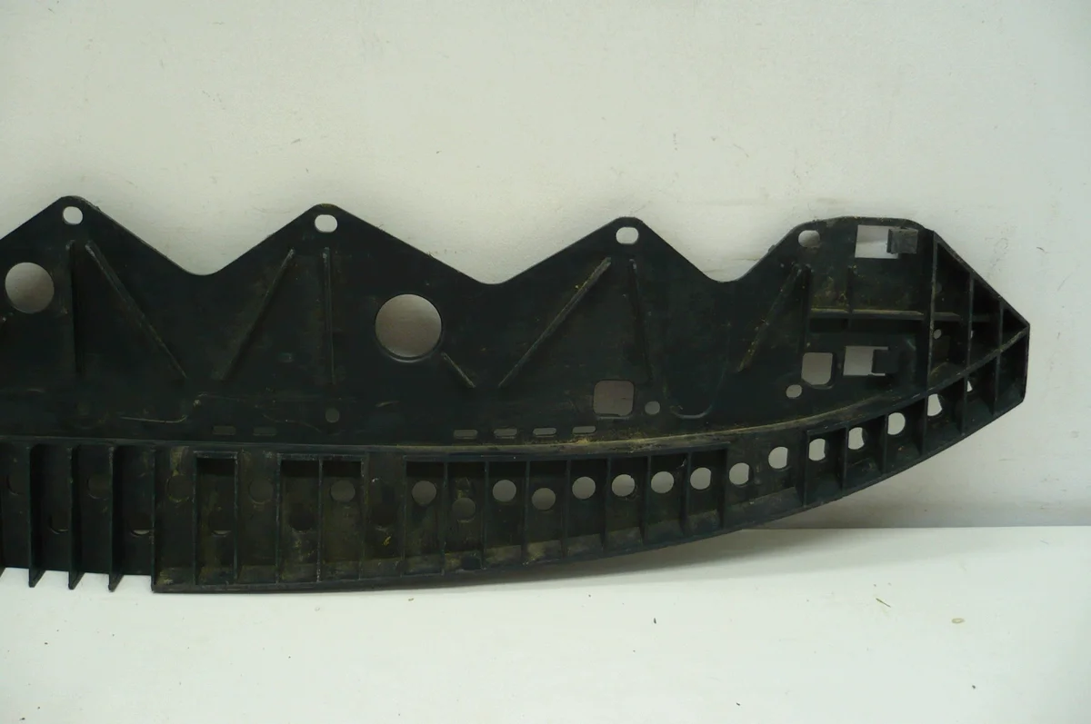 Toyota Yaris II 05-08 Unterfahrschutz vorne image 6